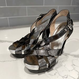 MICHAEL Michael Kors Niki Platform Heels – Size 6.5M